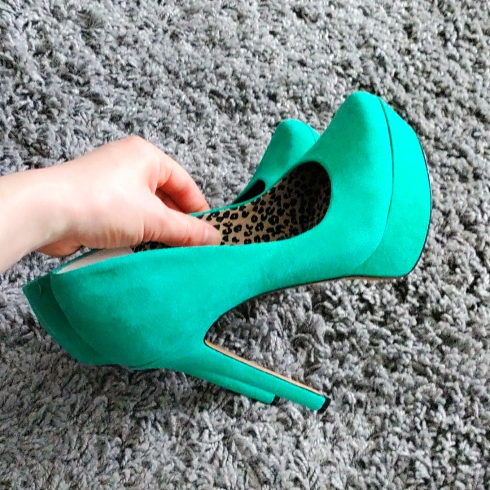 Jessica Simpson | Baby Green 💚 | Platform Heels